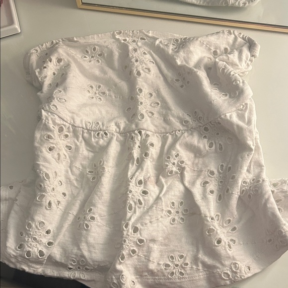 American Eagle Outfitters Tops - American Eagle Outfitters White Eyelet Blouse